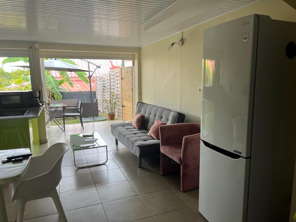 Agreable Appartement En Rez-De-Jardin A 450M De La Mer Sainte-Anne Eksteriør bilde